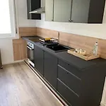 Touch And Go Bed & Breakfast 3*